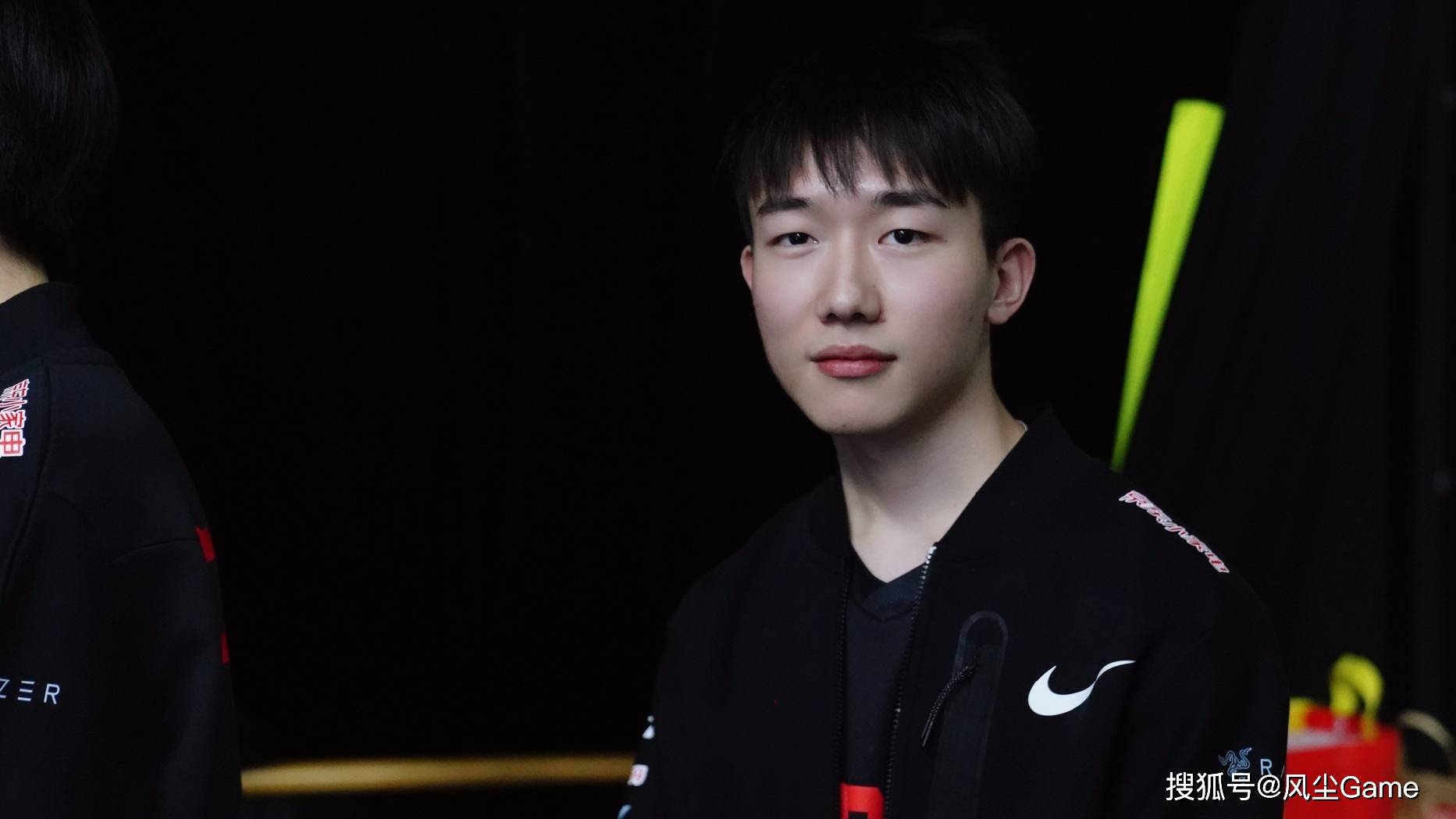 Bin哥双眼皮新造型曝光！AL转会期结束：不换AD，全员续约再战1年